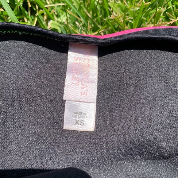 Victoria’s Secret bikini - Picture 7 of 7